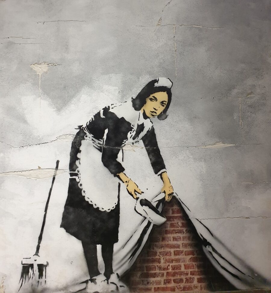 123-servnte sur le toit - Copie