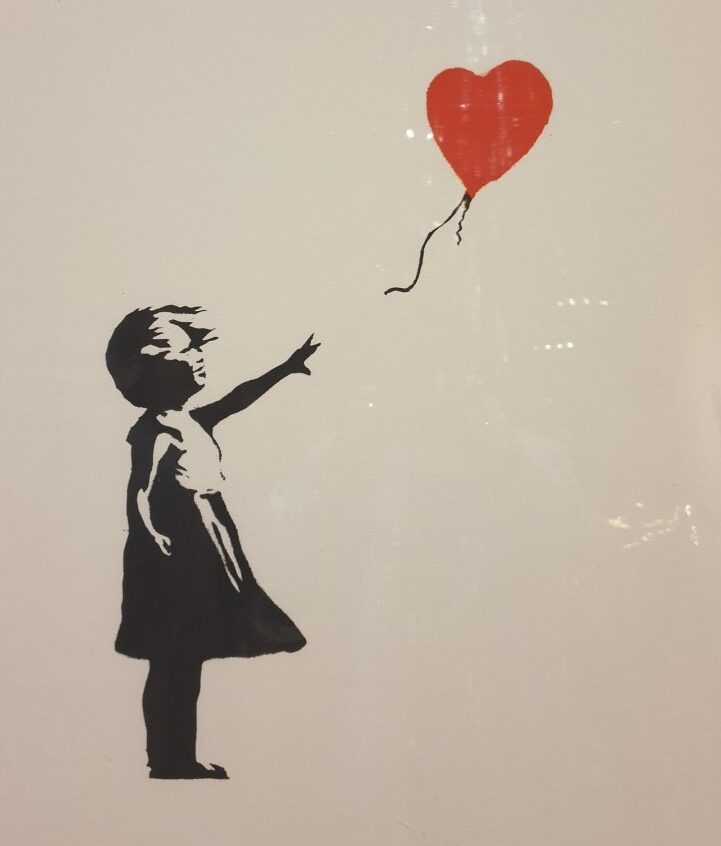 Petite fille au ballon